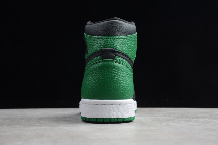Air Jordan 1 “Pine Green” 555088-030