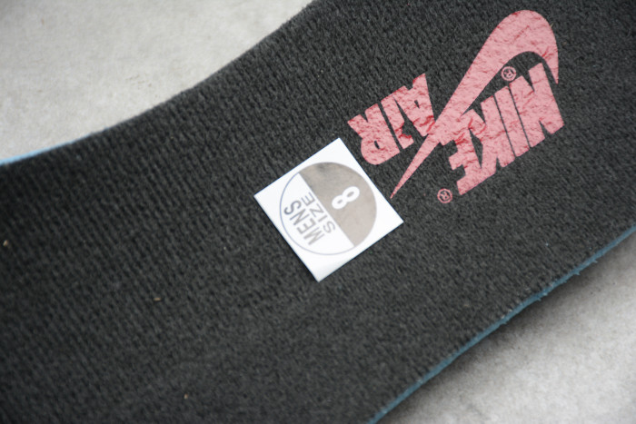 Air Jordan 1 “Pine Green” 555088-030