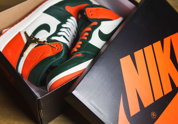 SoleFly x Air Jordan 1“Miami Art Basel” AV3905-138