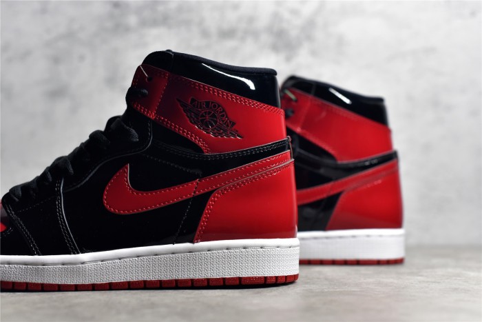 Air Jordan 1 Retro High OG Bred Patent 555088-063