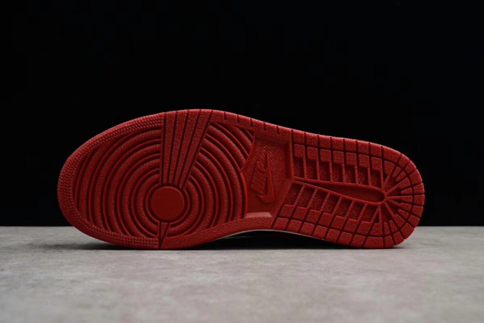 Air Jordan 1 OG High “Banned” Black Red 555088-001