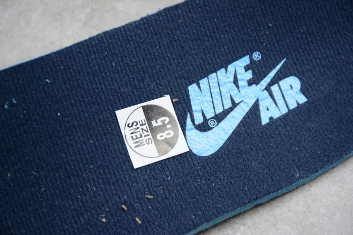 Air Jordan 1 Retro High OG “Obsidian” 555088-140