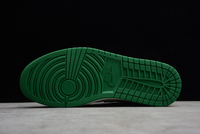 Air Jordan 1 “Pine Green” 555088-302