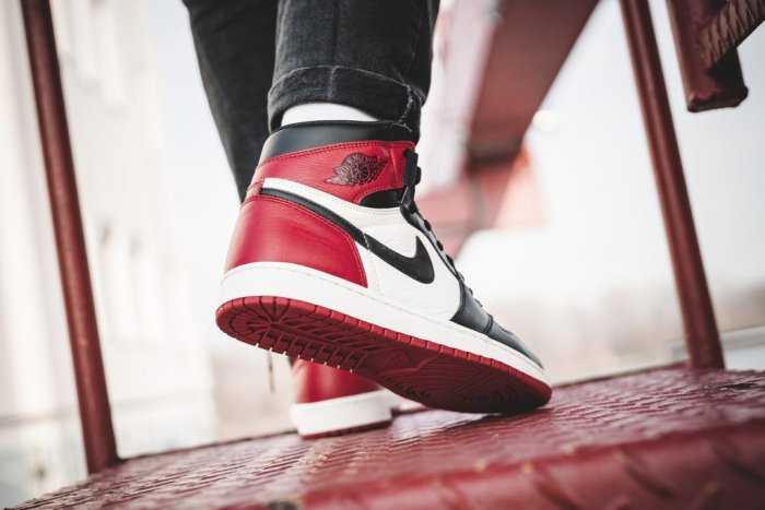 Air Jordan 1 Retro High OG “Bred Toe” 555088-610