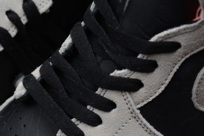 Air Jordan 1 Retro High OG “Neutral Grey” 555088-018