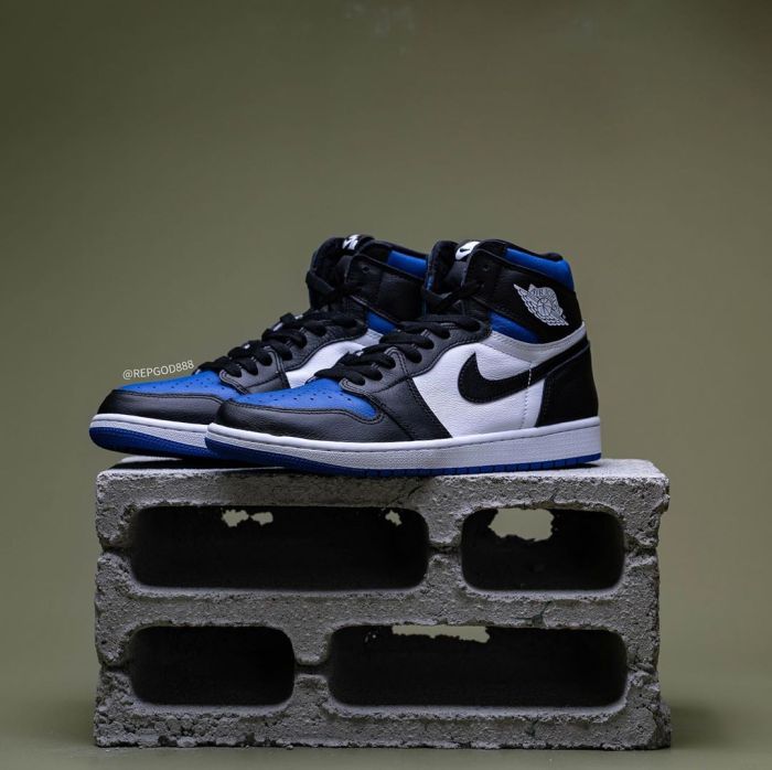 Air Jordan 1 “Game Royal” 555088-041