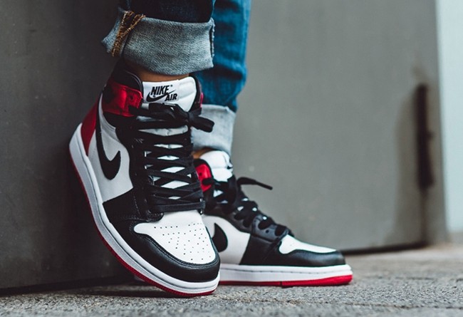 Air Jordan 1 Satin “Black Toe” WMNS CD0461-016