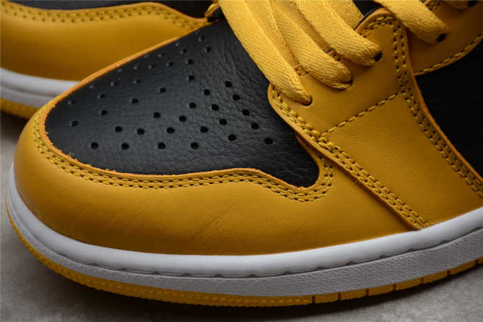 Air Jordan 1 High OG “Pollen” Black Yellow 555088-701