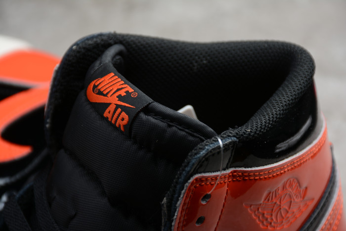 Air Jordan 1 Retro Shattered Backboard 3.0 555088-028