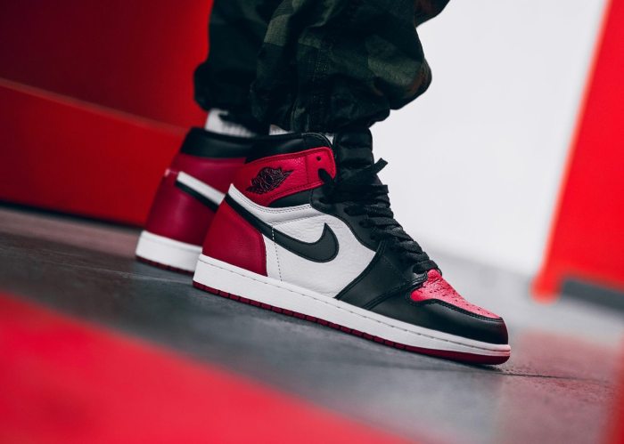 Air Jordan 1 Retro High OG “Bred Toe” 555088-610