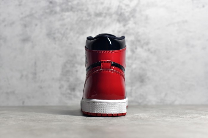 Air Jordan 1 Retro High OG Bred Patent 555088-063