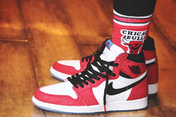 Air Jordan 1 Retro High OG “Chicago Crystal” 555088-602