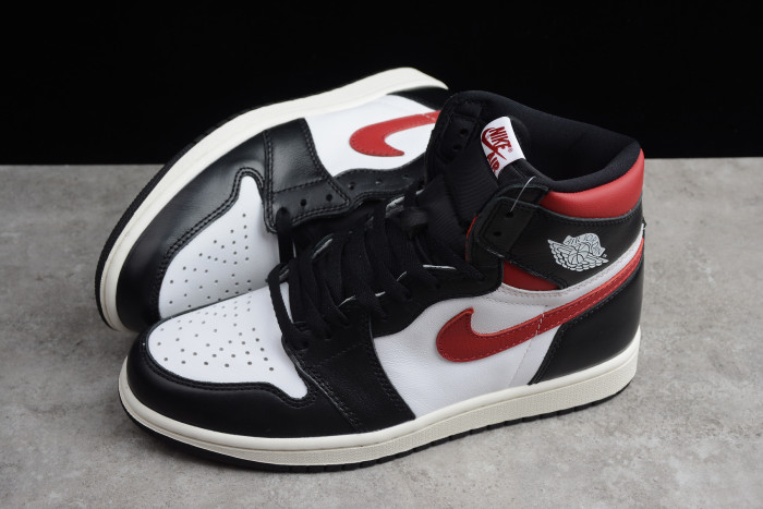Air Jordan 1 Retro High OG “Gym Red” 555088-061