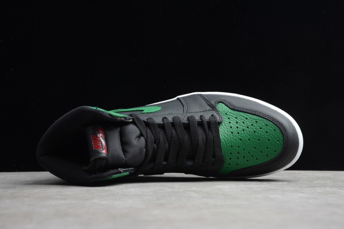 Air Jordan 1 “Pine Green” 555088-030
