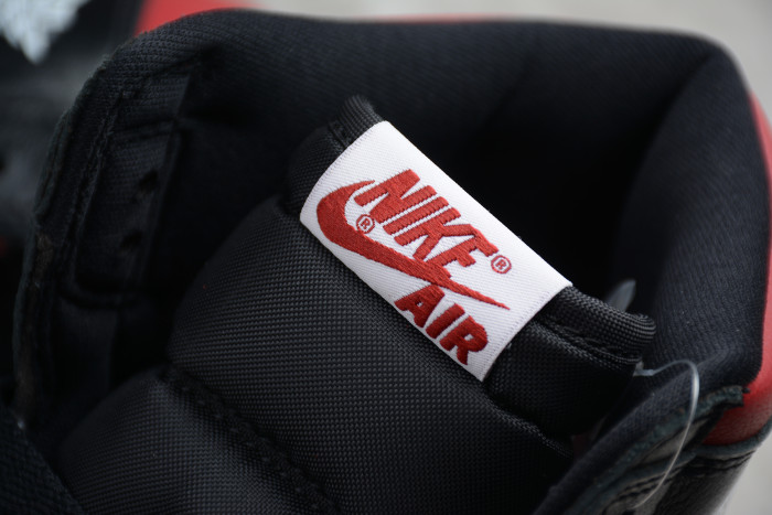 Air Jordan 1 Retro High OG “Gym Red” 555088-061