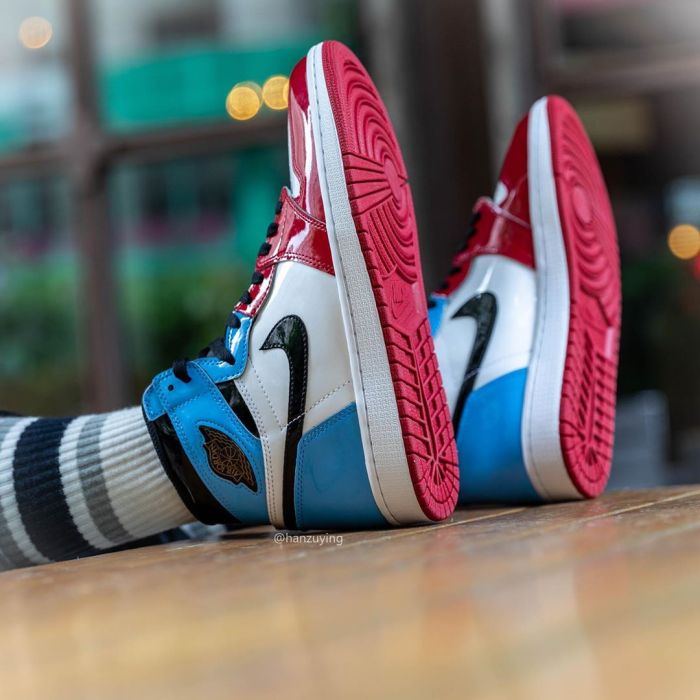 Air Jordan 1 High OG “Fearless” CK5666-100