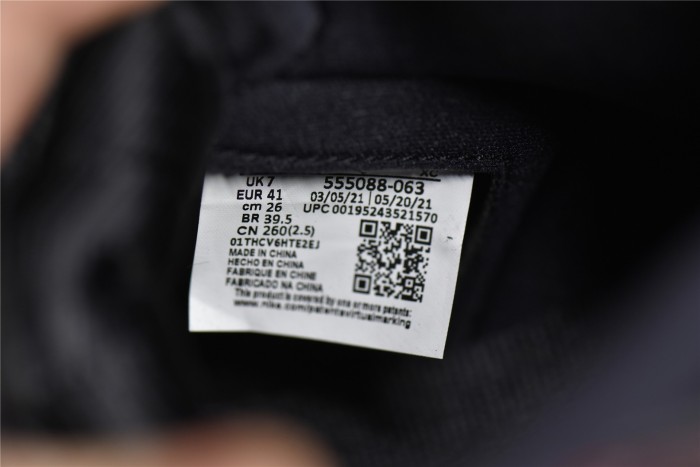 Air Jordan 1 Retro High OG Bred Patent 555088-063