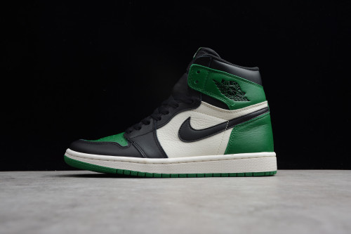 Air Jordan 1 “Pine Green” 555088-302
