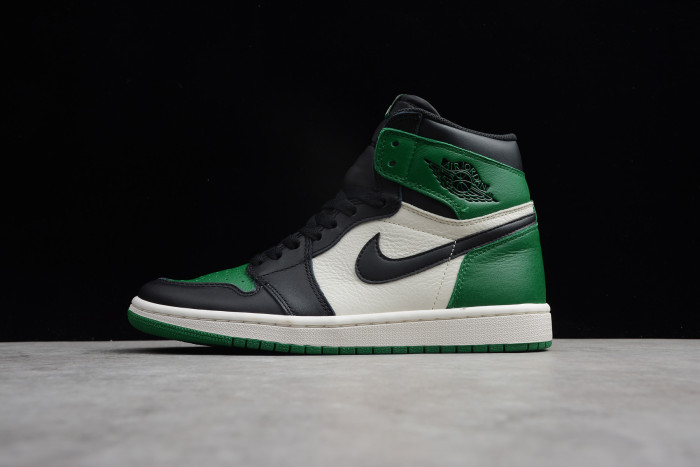 Air Jordan 1 “Pine Green” 555088-302