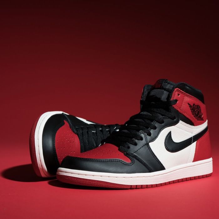 Air Jordan 1 Retro High OG “Bred Toe” 555088-610