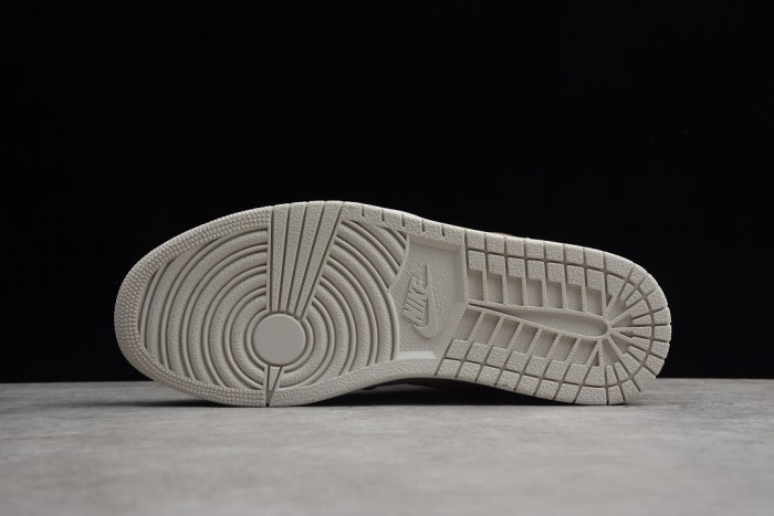 SB x Air Jordan 1 Retro High OG “Light Bone” CD6578-006
