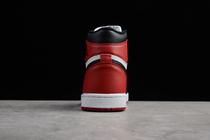 Air Jordan 1 Retro OG High “Black Toe” 555088-125