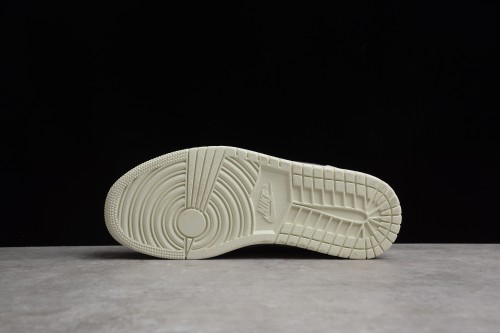 Air Jordan 1 Low ‘’Coconut Milk‘’ DC0774 121