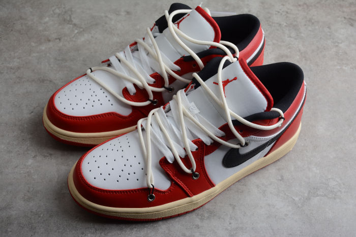 Air Jordan 1 Low Black Red Chicago 553558-118