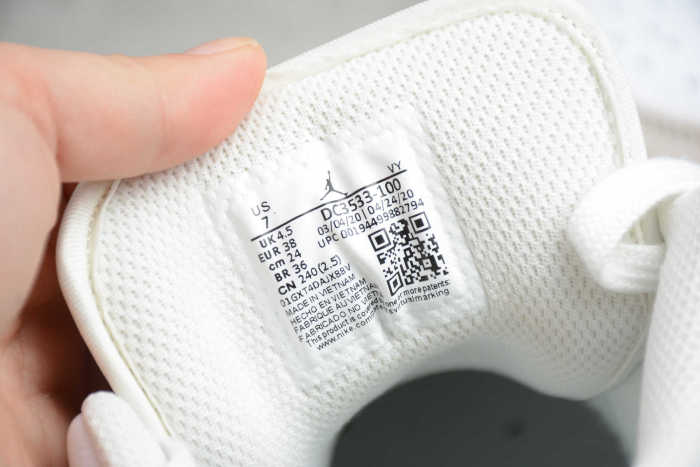 Air Jordan 1 Low 'Astrograbber' DC3533-100