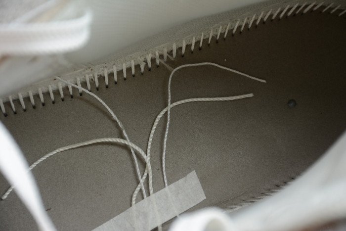 Air Jordan 1 Mid 'Milan' CV3044-100