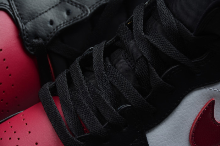 Nike Air Jordan 1 Mid Bred Toe Black/Gym Red-White 554724-066