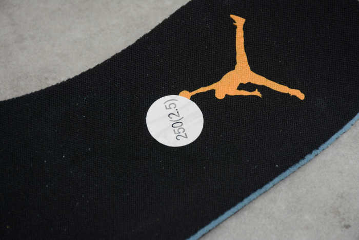 Air Jordan 1 Low 'Laser Orange' CZ4776-107