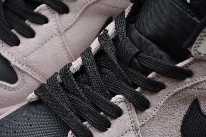 Air Jordan 1 Mid “Iridescent” BQ6472-602