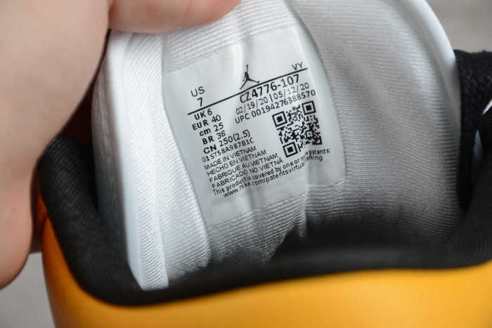 Air Jordan 1 Low 'Laser Orange' CZ4776-107