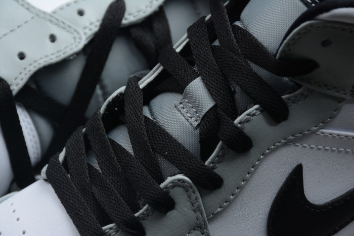 Air Jordan 1 Mid 'Smoke Grey' 554724-092