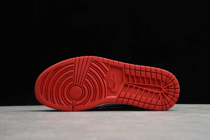 Air Jordan 1 Mid “USA” 852542-104