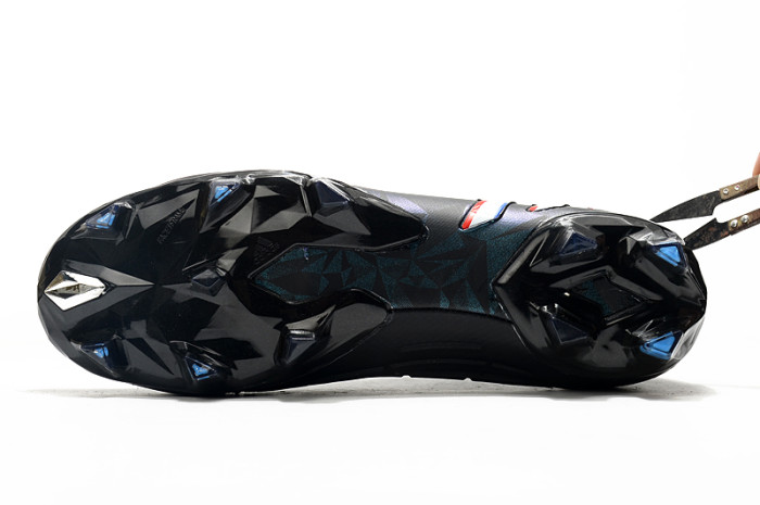 Predator Edge Geometric FG Black Laceless Soccer Shoes