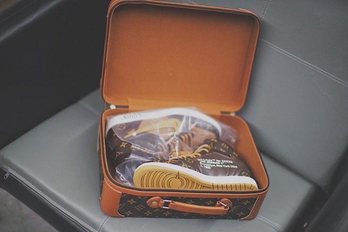 Air Jordan 1 X Off Louis OW x LV Brown Orange AQ0818-158