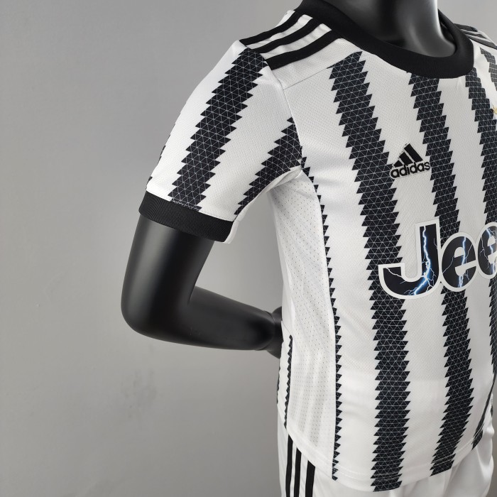 Juventus Home Kids Jersey 22/23