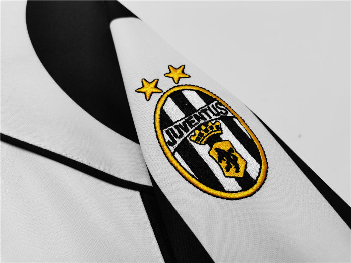 Juventus Home Long Sleeve Retro Jersey 1997/98