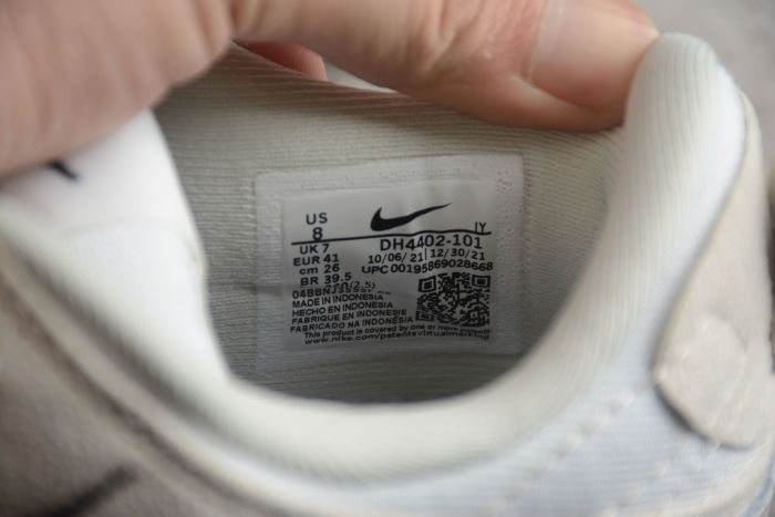 SB Dunk Low Disrupt 2 Desert Bronze DH4402-101