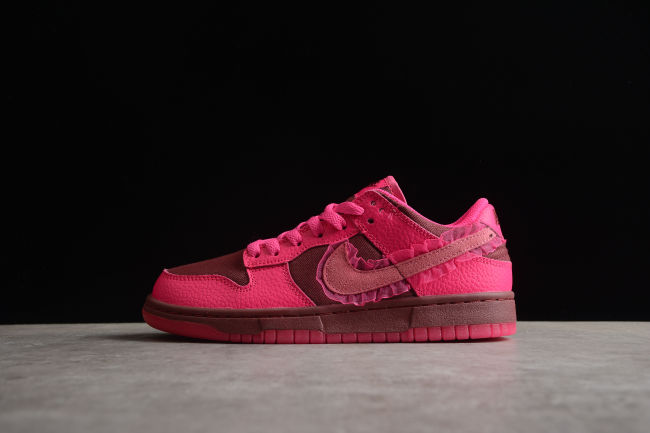 Wmne SB Dunk Low GS Valentine's Day DQ9324-600