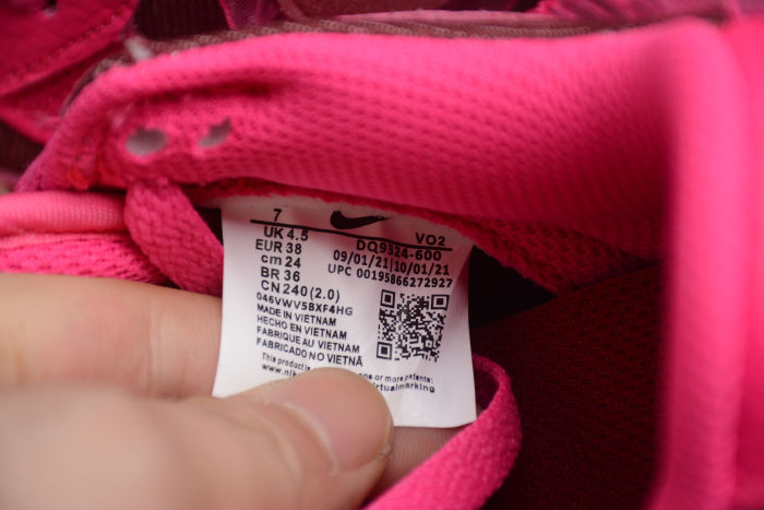 Wmne SB Dunk Low GS Valentine's Day DQ9324-600