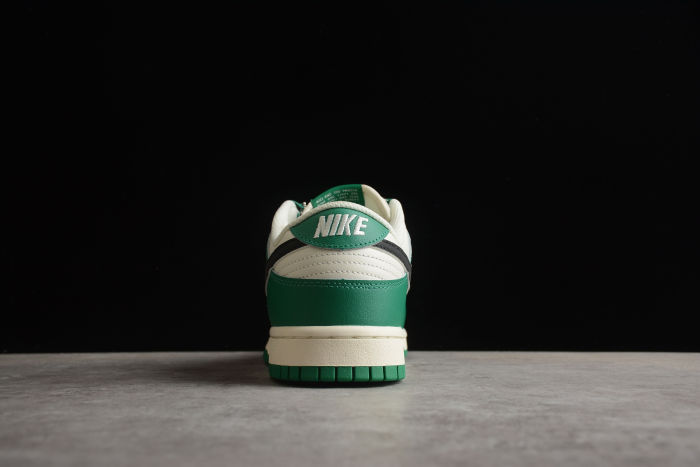 SB Dunk Low “Lottery” White Green Black DR9654-100