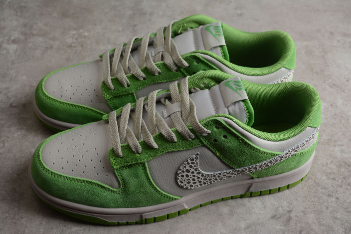 SB Dunk Low “Safari Swoosh” DR0156-300