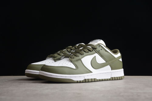 SB Dunk Low “Medium Olive” DD1503-120