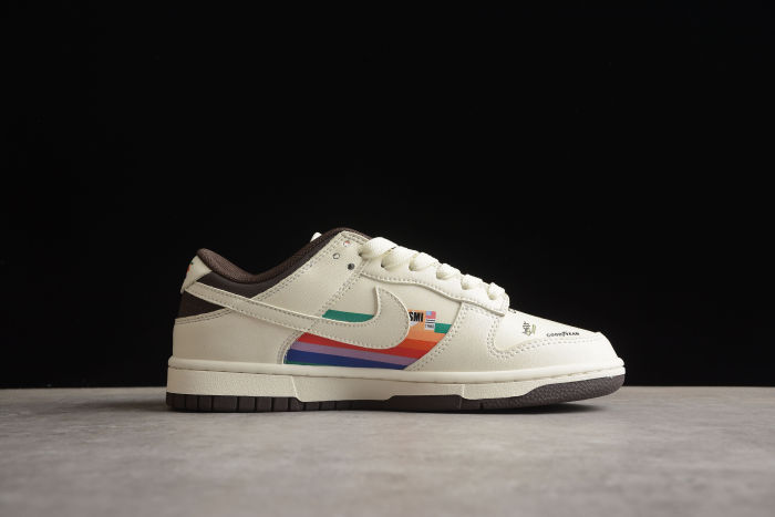 SB Dunk Low DD1391-071