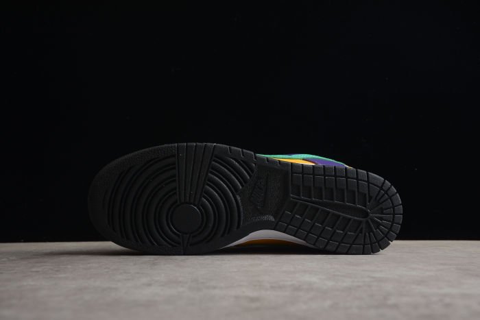 SB Dunk Low Purple Yellow DO9581-500