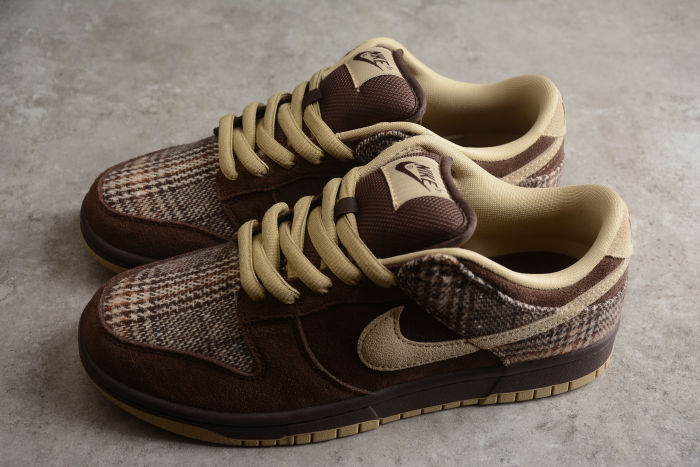 Stussy x SB Dunk Low Pro Cherry Brown 304292-223