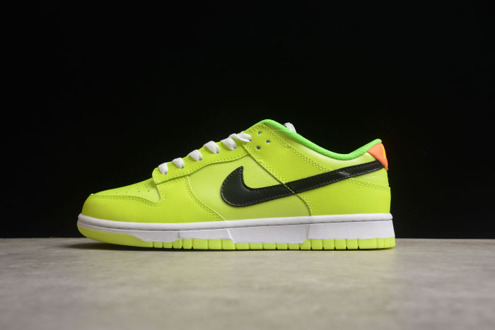 SB Dunk Low Glow In The Dark Fluorescent Green FJ4610-702